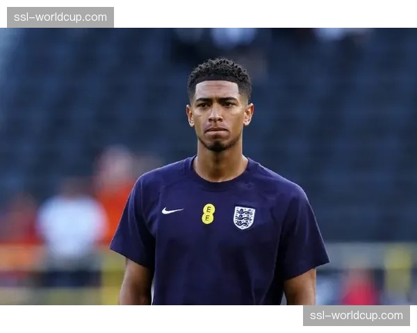 皇马在慕尼黑完成踩场训练，贝林厄姆状态良好