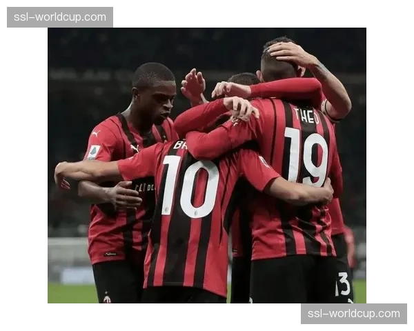 AC米兰2-1逆转国际米兰,莱奥传射建功助米兰赢下德比战 AC米兰2-1逆转国际米兰,莱奥传射建功助米兰赢下德比战